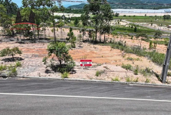 Lote comercial Loteamento nova governador.