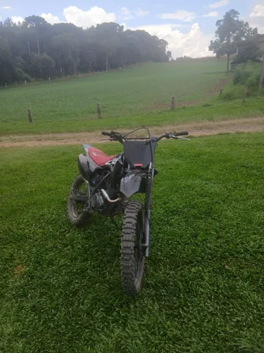 XR 200 R 