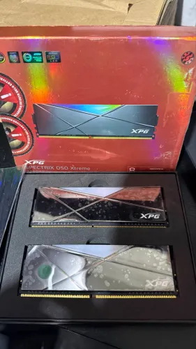 MEMÓRIA RAM XPG SPECTRIX D50 XTREME 16GB (2x8GB) DDR4 4800MHz CL19 - NOVA, NUNCA USADA