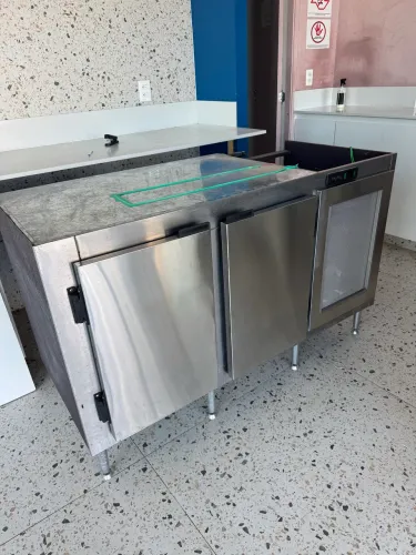 Balcão Refrigerado em Aço Inox 1,50m | Motor Embraco | Excelente Estado