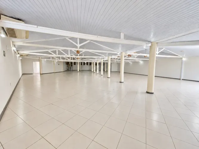 Salão para aluguel, 1 quarto, 1 suíte, Aruana - Aracaju/SE