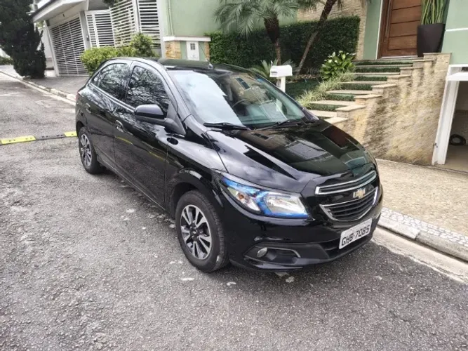 Chevrolet Onix Hatch LTZ 1.4 8V Flex Power Aut. 4P 2016