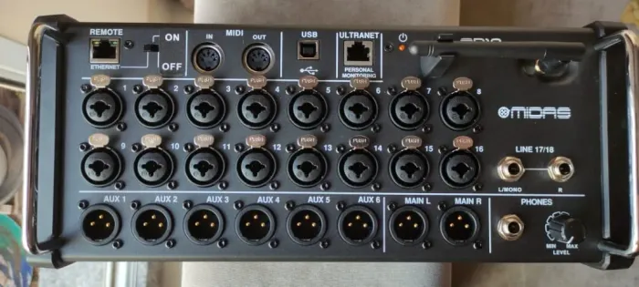 Mesa de Som MR-18