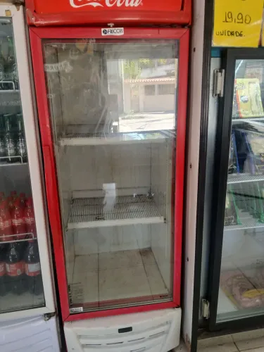 Freezer vertical expositor