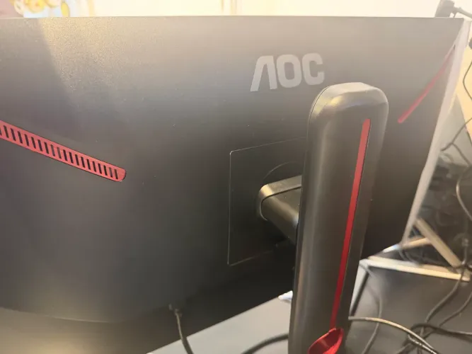 Monitor Gamer AOC Destiny 24,5? 240Hz ? NOVÍSSIMO, apenas 2 meses de uso ?