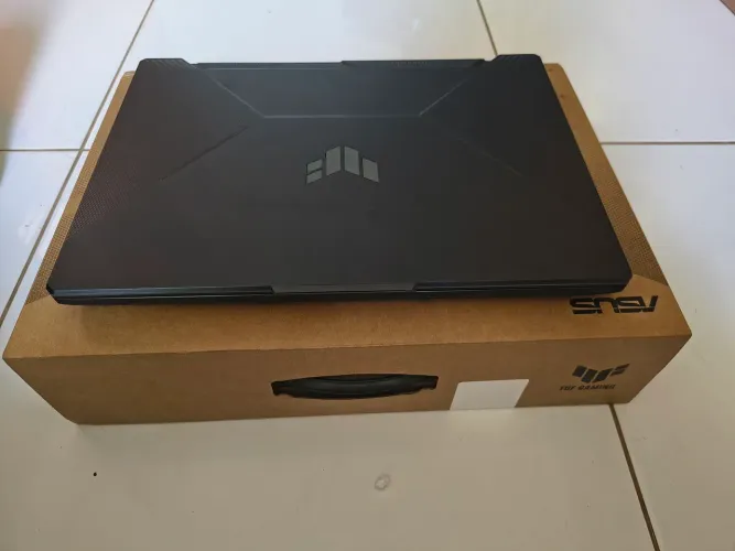 Vende-se Notebook Asus Tuf Gaming A15