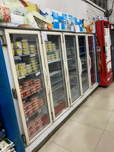 Expositor vertical refrigerado