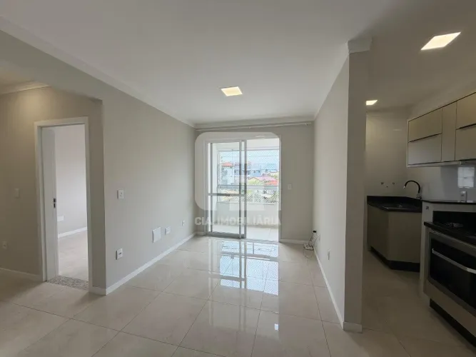 Apartamento 2 quartos semi mobiliado nos Ingleses