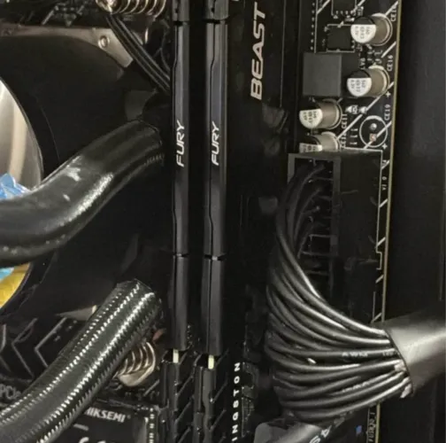 Kit Memoria 16gb Ram Kingston Fury Beast 2x 8gb Ddr4 CL16