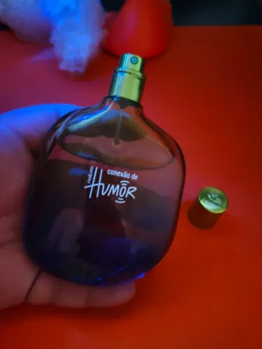 Perfume Conexão de Humor da Natura com cerca de 85/90% de volumetria