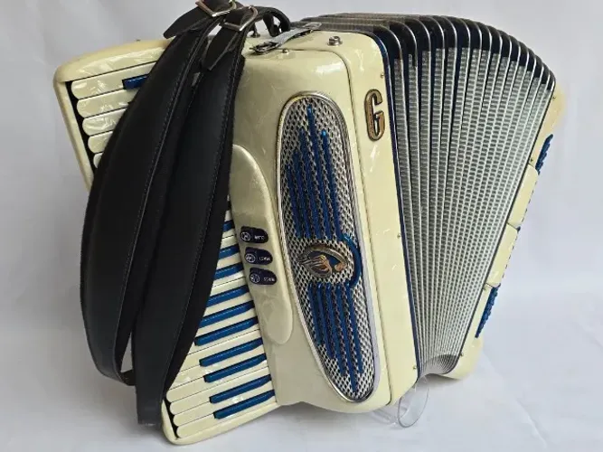Acordeon 120 Baixos Giulietti S32 Toda Original