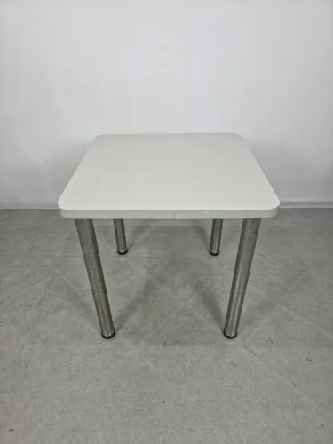 Mesinha auxiliar