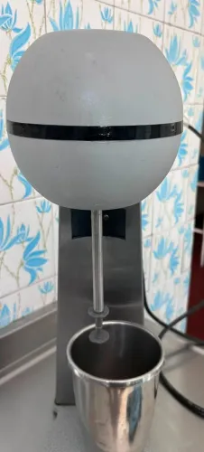 Skymsen Batedeira com pedestal Sorveteira BMS-N Cor Cinza