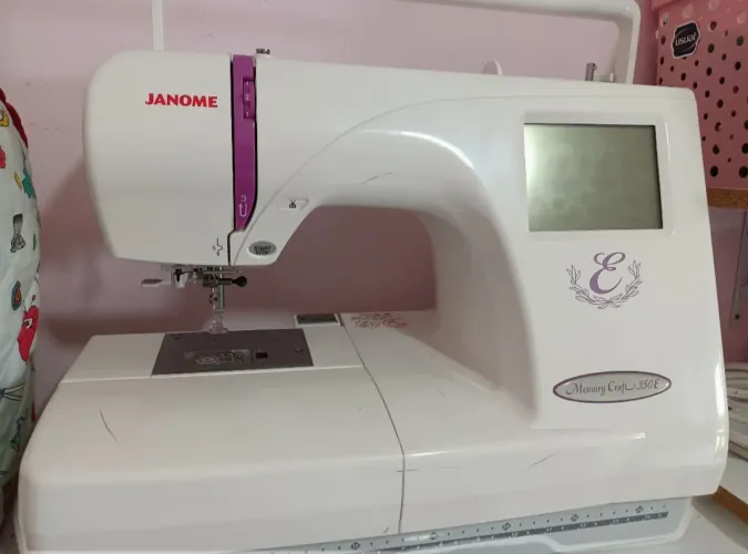Bordadeira Janome