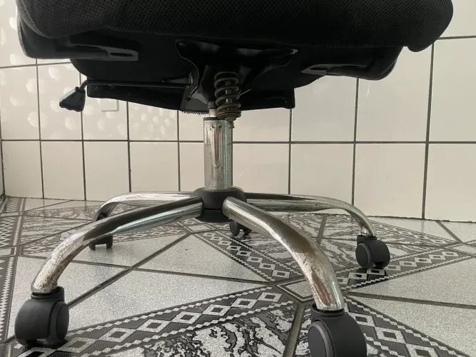 Cadeira de Escritório DOAÇÃO