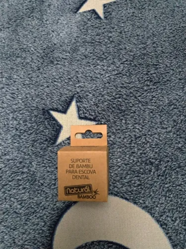 Suporte em bambu para escova dental 