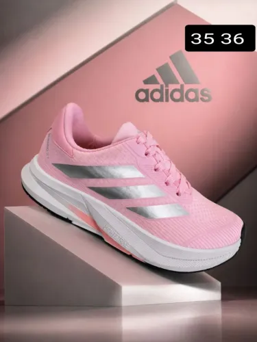 Tênis de corrida adidas