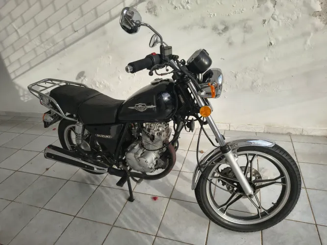 Suzuki Intruder 125 2014