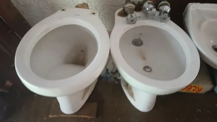 Pia, vaso e bidê novos