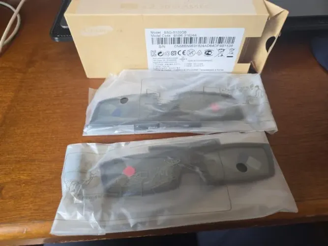 Óculos 3D Samsung Novo, sem uso, vem 2 na caixa.