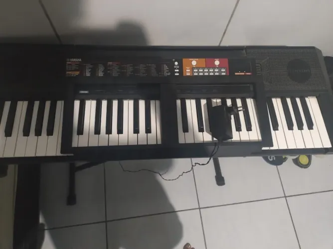 Vende-se esse Teclado