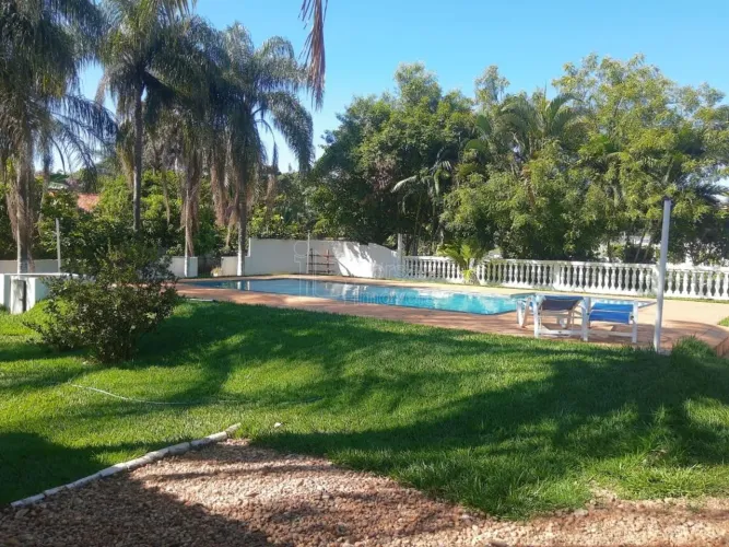 Casa de Luxo com Piscina e Espaço Gourmet na Chácara Flora Araraquara