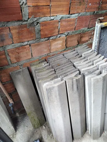 Vende-se pingadeiras