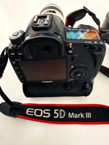5D mark III + Lente full frame 70-200 f4