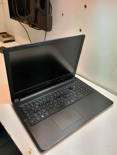 Notebook Dell I3 6ª - 8GB RAM - SSD 120GB - Bateria Ruim