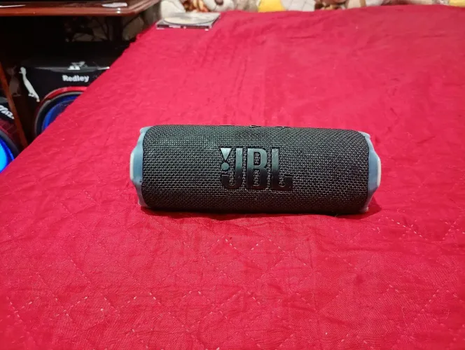 Caixinha jbl original flip 7
