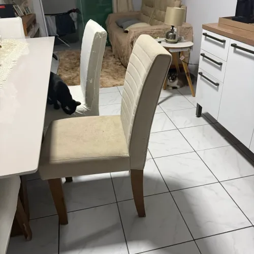 Mesa 6 cadeiras