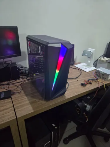 Computador gamer i5 10 geração,8,256,fonte 500w realssd