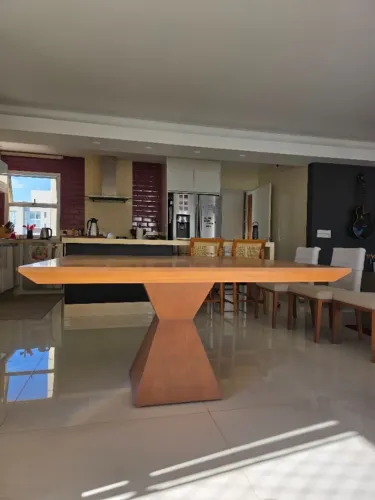 Mesa de Jantar Quadrada Madeira - Líder Interiores - Excelente Estado