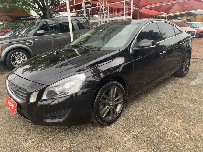 Volvo S60 T-5 2.0 240cv 4P 2012