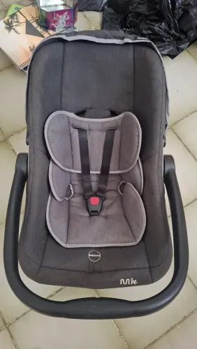 Cadeirinha para criança 