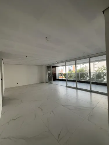 Imóvel para venda com 218m2 com 4 suítes em Aldeota - Fortaleza - CE