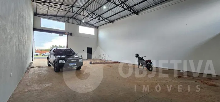 Galpão para aluguel, 3 vagas, ACLIMACAO - UBERLANDIA/MG