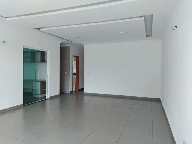 Casa térrea no Condomínio Cidade Jardim II na melhor localização da Augusto Montenegro