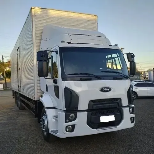 Ford Cargo 2429 2013 .... SEM BAÚ  motor aberto 