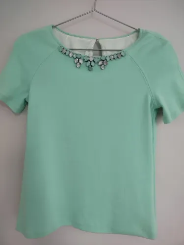 blusa lança perfume