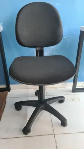 Cadeira escritório executiva com lamina 