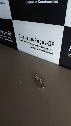 Maçaneta Interna Da Porta Dianteira Esquerda Da S10 Blazer 2001/11