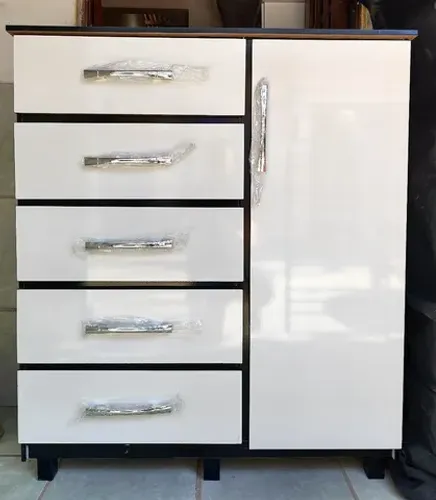 Cômodas Novas por 380$ e frete grátis só aqui ?