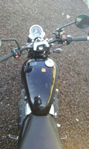 Sucata de moto para retirada de peças Triumph Street twin 900 2017