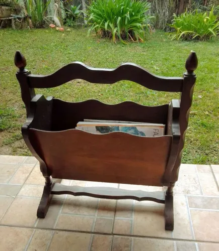 Porta Revistas em Madeira Maciça - Decoração Clássica