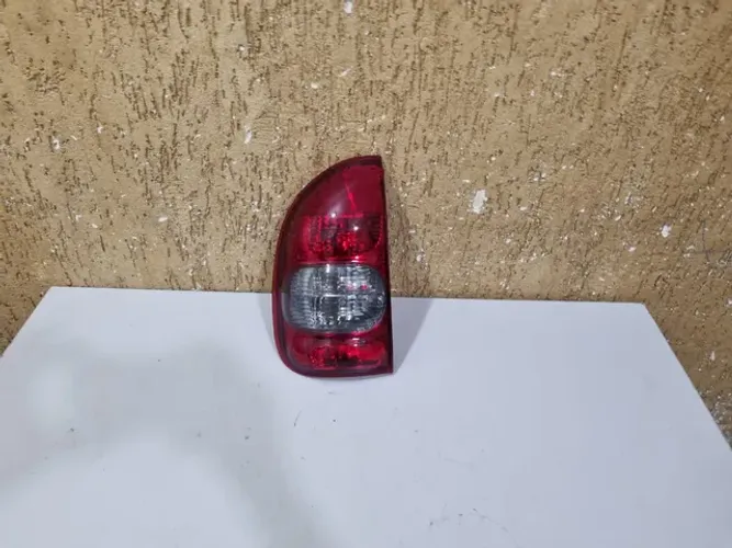 Lanterna esquerda Corsa Wagon 2000/2001/2002 NOVO