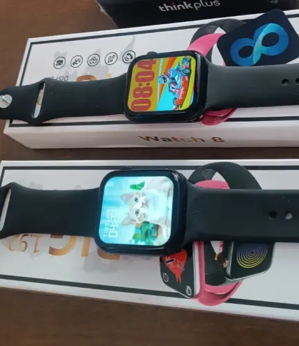 Relógio smart. Faz e recebe chamada; msg de app; pulseiras para combinar.Até 3x no cartão!