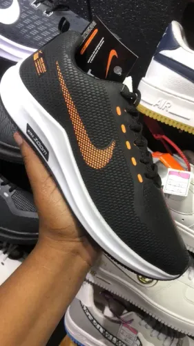 TÊNIS NIKE ZOOM 