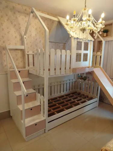 Camas Infantil estilo Montessoriano Aparti de 650 reais 