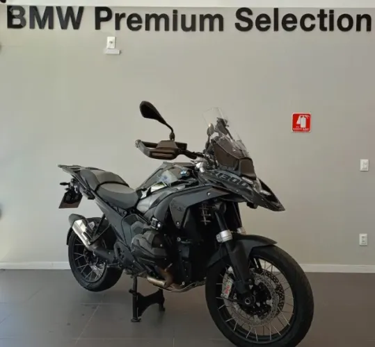 BMW/ R 1300 GS TRIPLE BLACK 2024-2025 SUPERCONSERVADA !